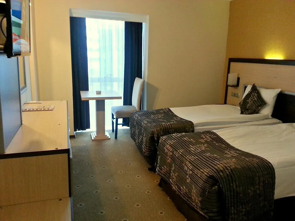 Hotel Ismira Измир